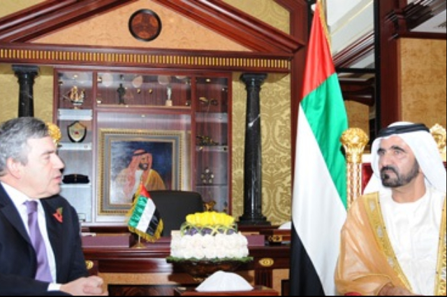 حمدان بن راشد يحضر العرس الجماعي السادس لـموظفي هيئة كهرباء ومياه دبي 