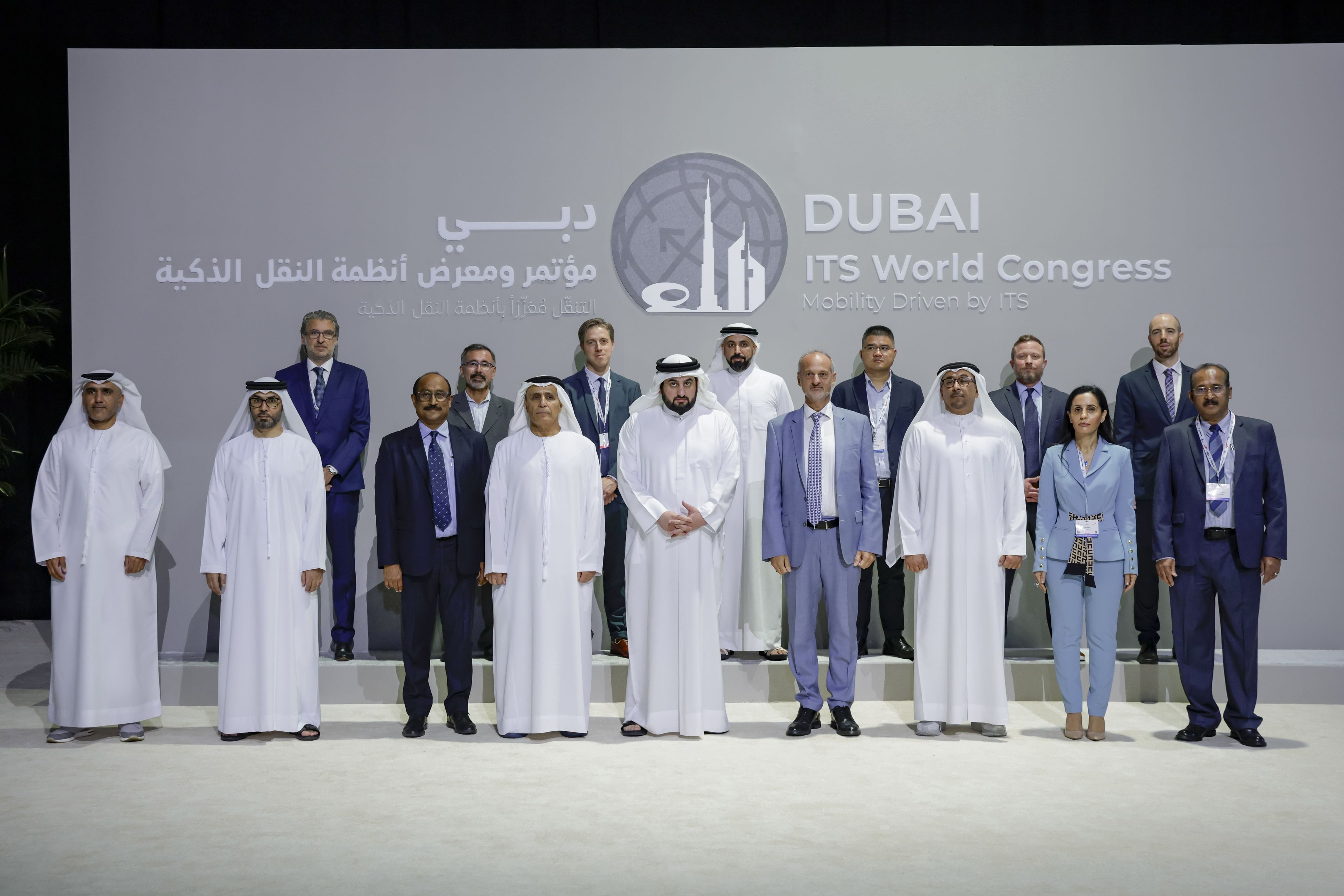 برعاية حمدان بن محمد.. أحمد بن محمد يفتتح فعاليات الدورة الـ 30 للمؤتمر والمعرض العالمي لأنظمة النقل الذكية 2024