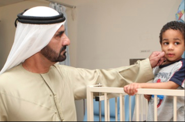محمد بن راشد يقوم بجولة تفقدية لأم القيوين ورأس الخيمة 
