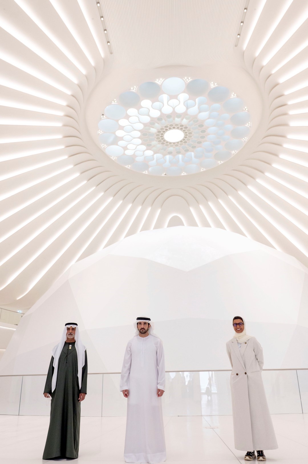 حمدان بن محمد يزور جناح الإمارات فى إكسبو 2020 دبي