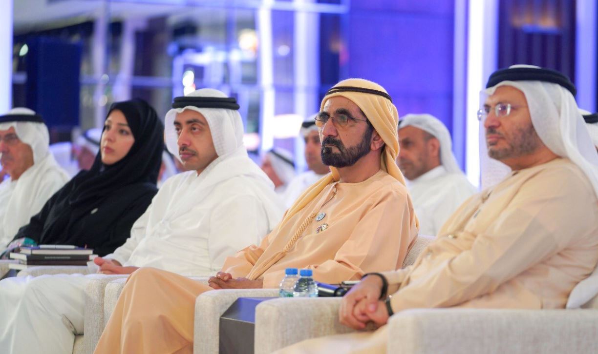 محمد بن راشد يحضر جانبا من ملتقى وزارة الخارجية والتعاون الدولي في أبوظبي