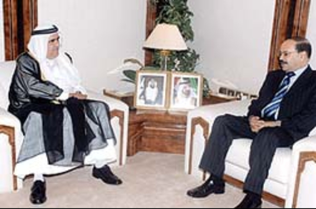 محمد بن راشد يستقبل ووزير العدل الجزائري 