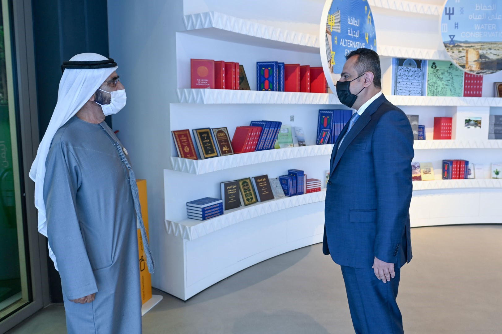 محمد بن راشد يلتقي رئيس وزراء اليمن