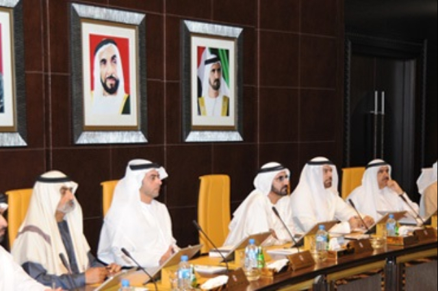 محمد بن راشد يشهد أعمال مؤتمر توجهات العطاء العربي  