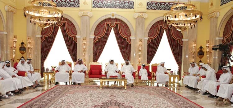 خليفة ومحمد بن راشد يشهدان المهرجان الختامي للهجن العربية 
