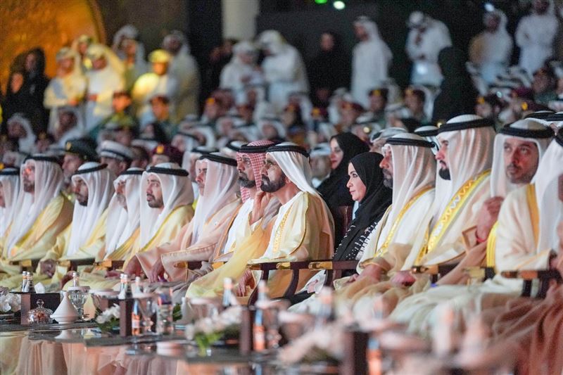 نائب رئيس الدولة يكرم الفائزين بجائزة محمد بن راشد للأداء الحكومي المتميز