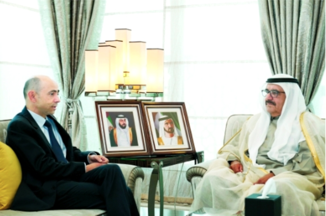 محمد بن راشد يتفقد مؤسسات اجتماعية وإنسانية بإمارتي الشارقة وعجمان 