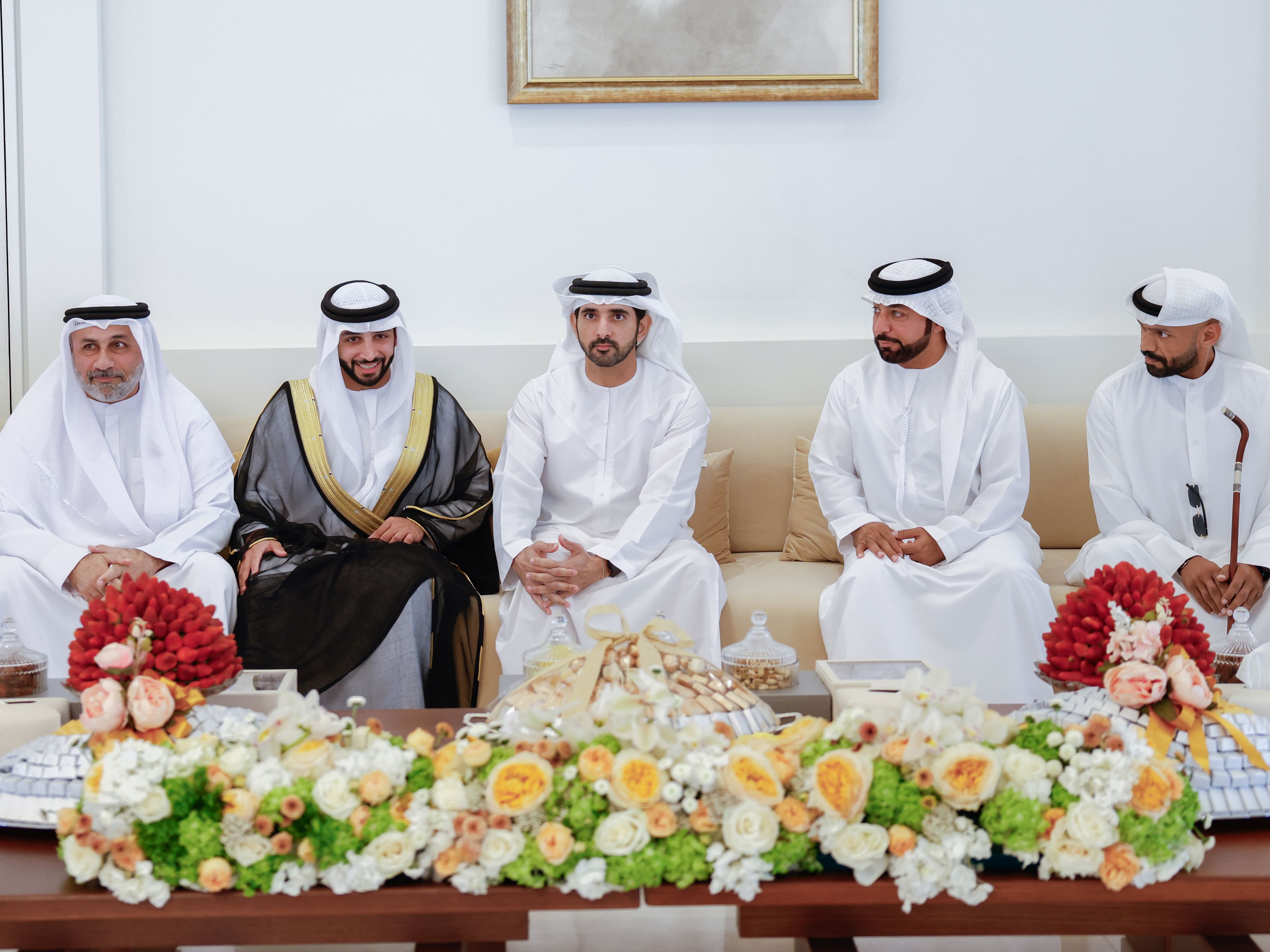 حمدان بن محمد يحضر أفراح البلوشي