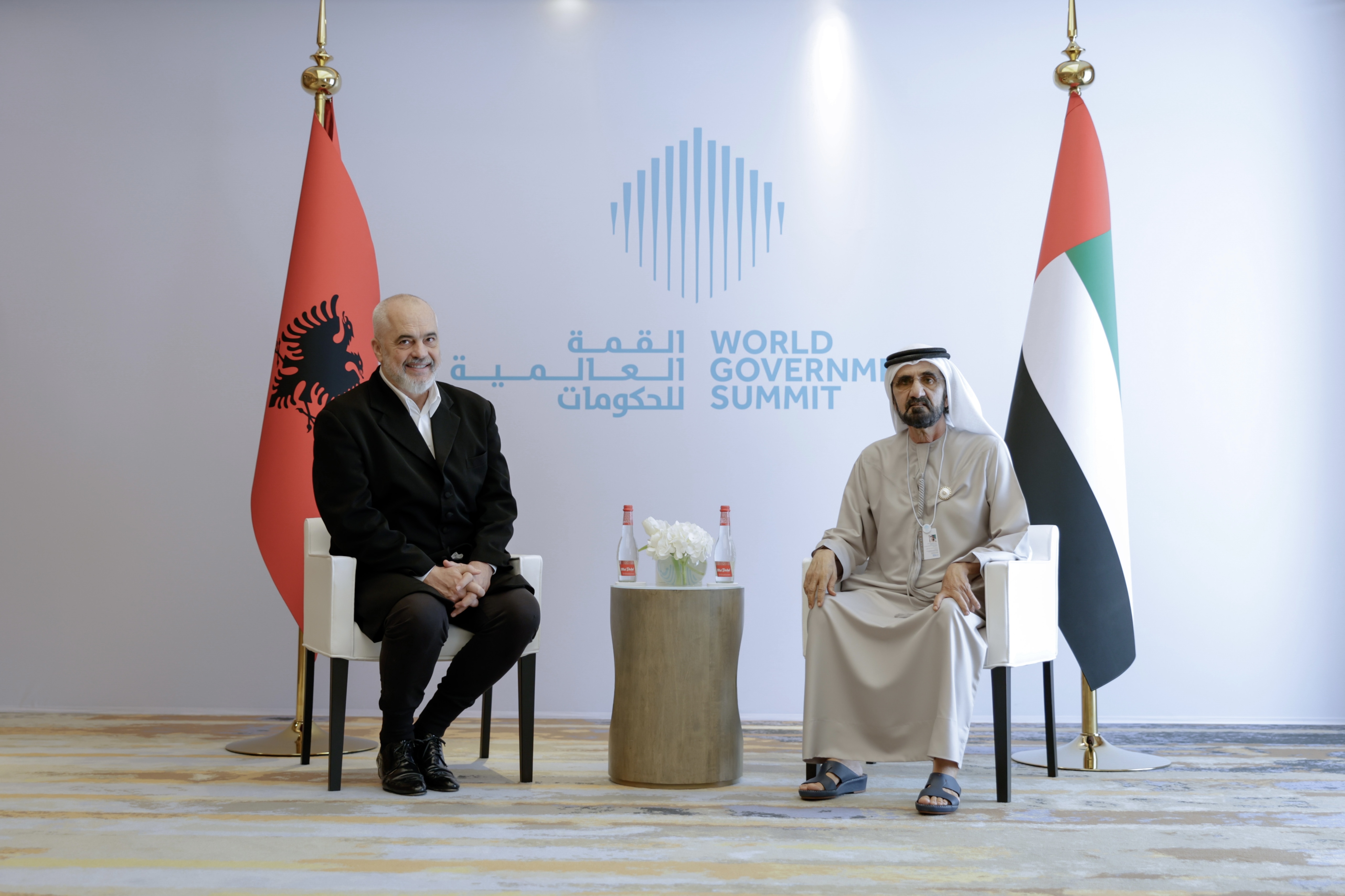 محمد بن راشد يلتقي رئيس وزراء ألبانيا خلال "القمة العالمية للحكومات"