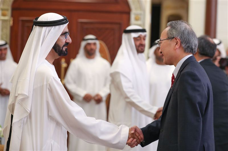 محمد بن راشد ومحمد بن زايد يستقبلان رؤساء البعثات الدبلوماسية وممثلي المنظمات الدولية