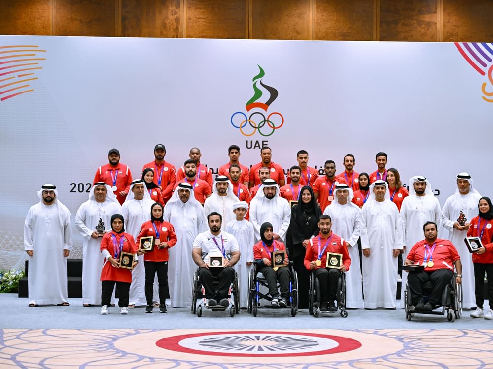 أحمد بن محمد يكرّم أبطال الإمارات المتوّجين بـ31 ميدالية في دورتيّ الألعاب الآسيوية والبارالمبية الآسيوية في هانغتشو الصينية 