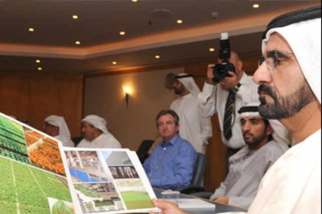 محمد بن راشد يتلقى دعوة للمشاركة في "دافوس 2012" 