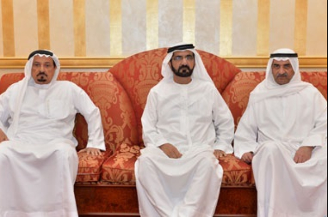محمد بن راشد يواصل جولاته على مجالس عزاء شهداء الوطن في رأس الخيمة