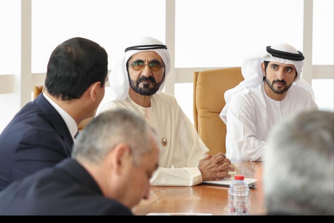 محمد بن راشد يطلع على تطورات الشراكة في التحديث الحكومي بين الإمارات وأوزبكستان