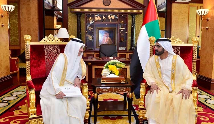 محمد بن راشد يتسلم رسالة خطية من خادم الحرمين الشريفين