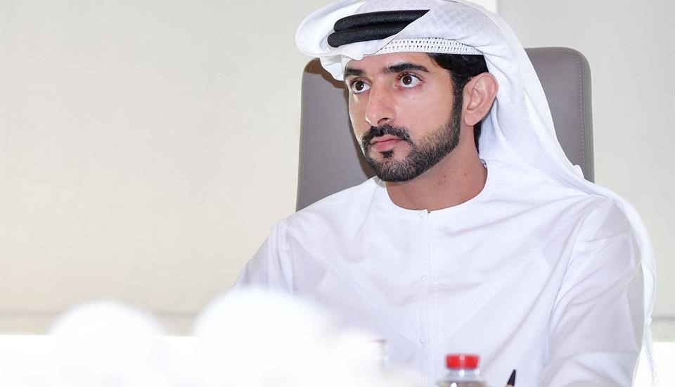 حمدان بن محمد يصدر قرارا بشأن تنظيم نقل الركاب بالسيارات في دبي