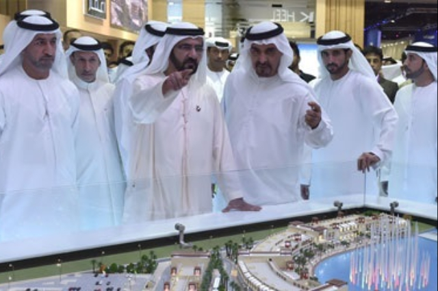 محمد بن راشد يعزّي في وفاة والدة ضاحي خلفان