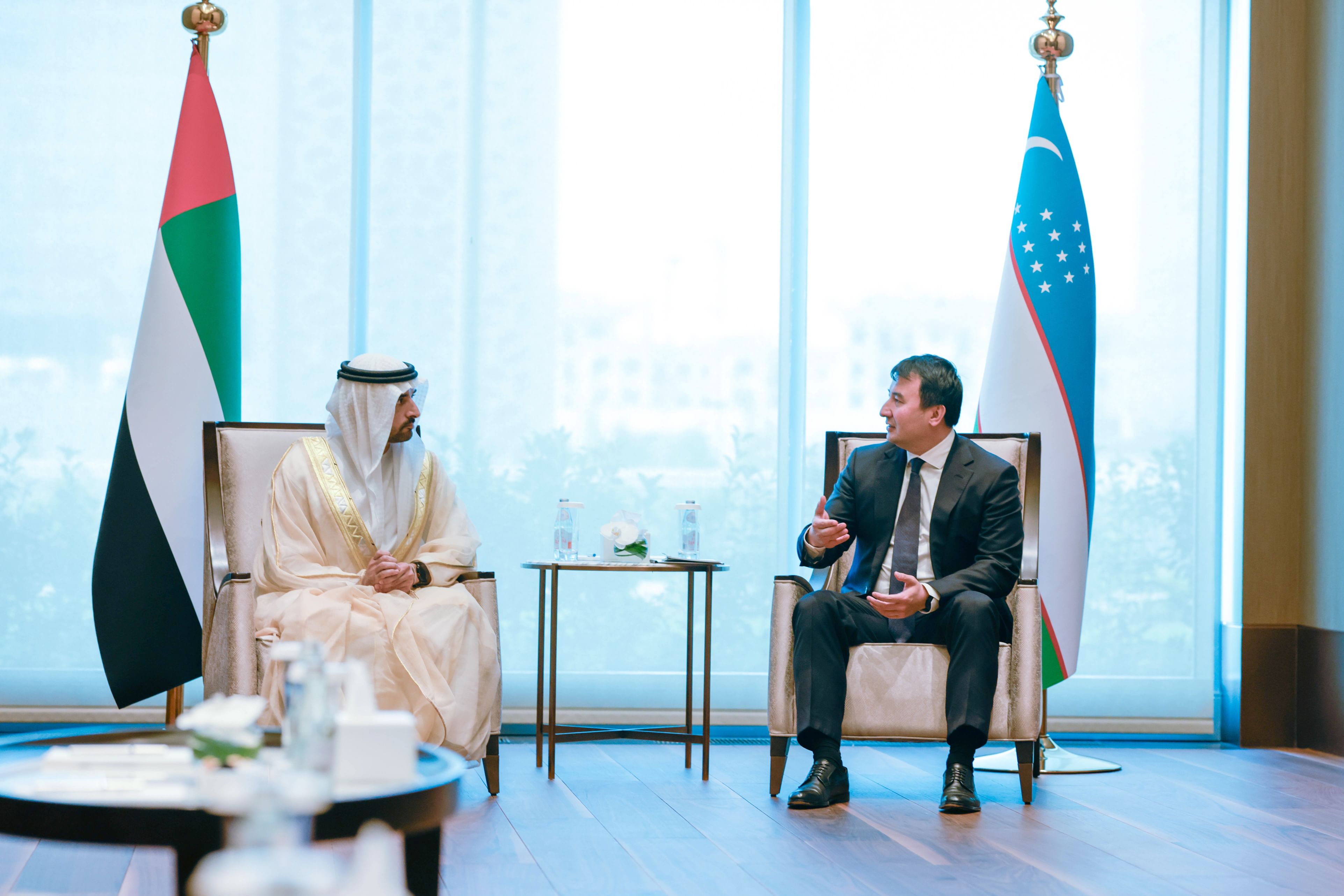 Hamdan bin Mohammed meets with Deputy Prime Minister of Uzbekistan
