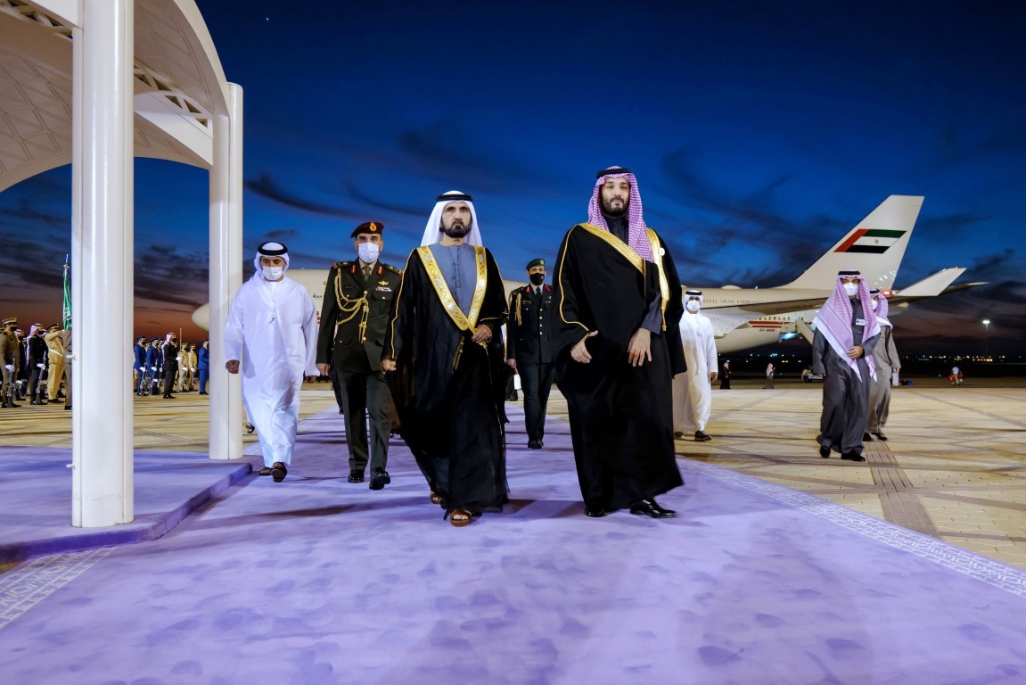 محمد بن راشد يصل الرياض لترؤس وفد الدولة إلى القمة الخليجية الثانية والأربعين