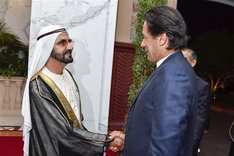       محمد بن راشد يستقبل رئيس وزراء باكستان