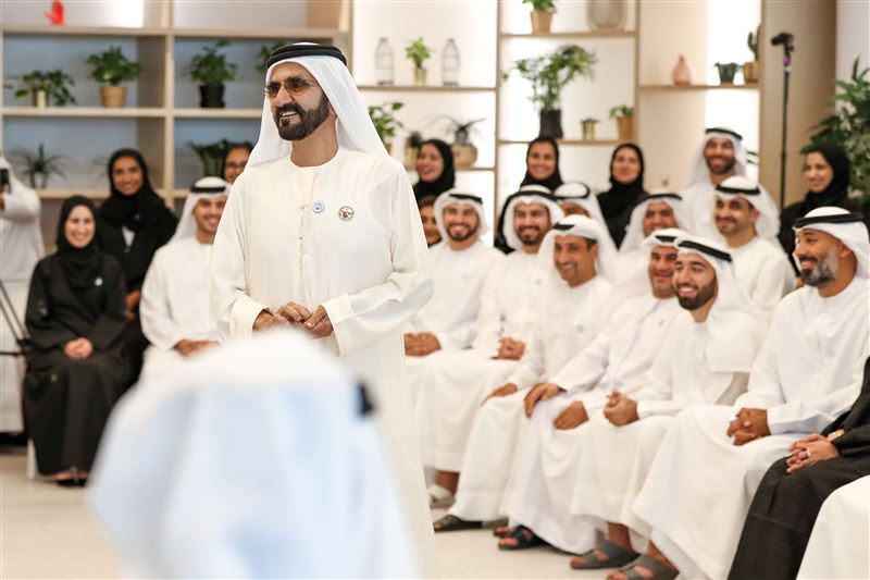 محمد بن راشد ترأس جلسة العصف الذهني السنوية مع فريق عمله 