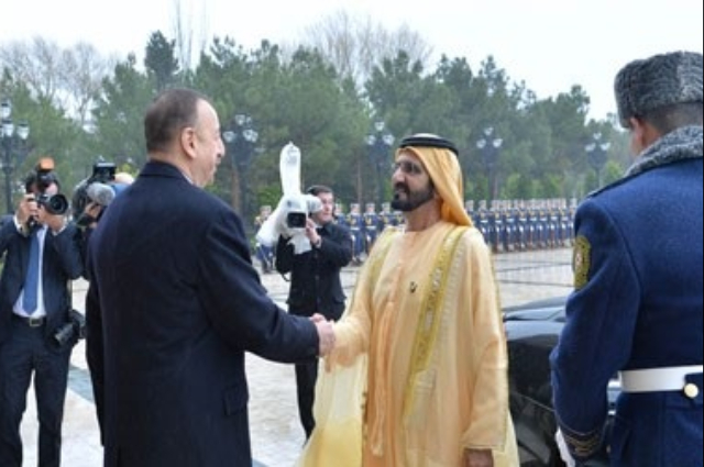 حمدان بن راشد يستقبل قنصلي السودان و مالاوي 
