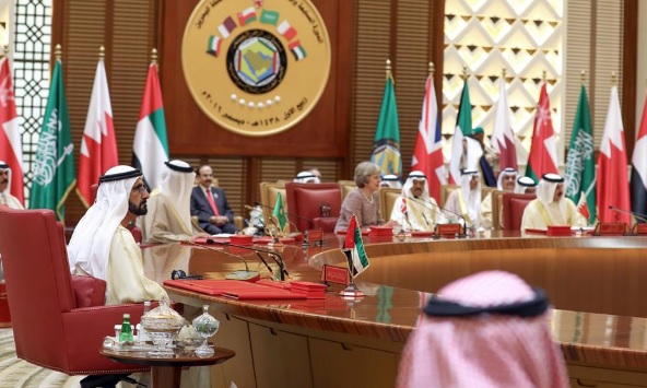 محمد بن راشد يرأس وفد الدولة في القمة الخليجية-البريطانية على هامش قمة "التعاون" الـ 37