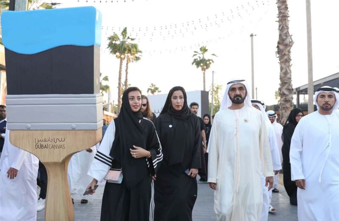 محمد بن راشد يزور "دبي كانْفَس" 
