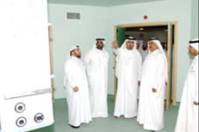 محمد بن راشد يحضر حفل زفاف نجلي مدير عام دائرة التنمية الاقتصادية بدبي