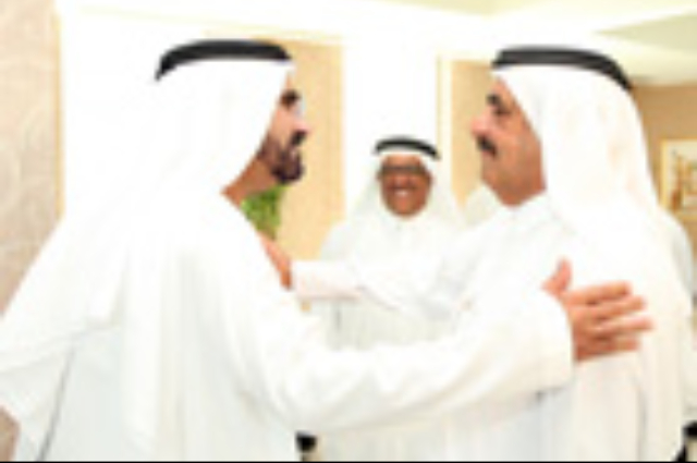 حمدان بن راشد يحضر أفراح مروشد والكتبي