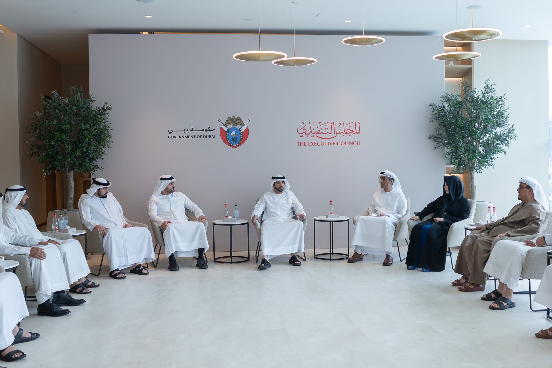 حمدان بن محمد يعتمد تسهيلات للقطاع الاقتصادي في دبي بقيمة مليار درهم