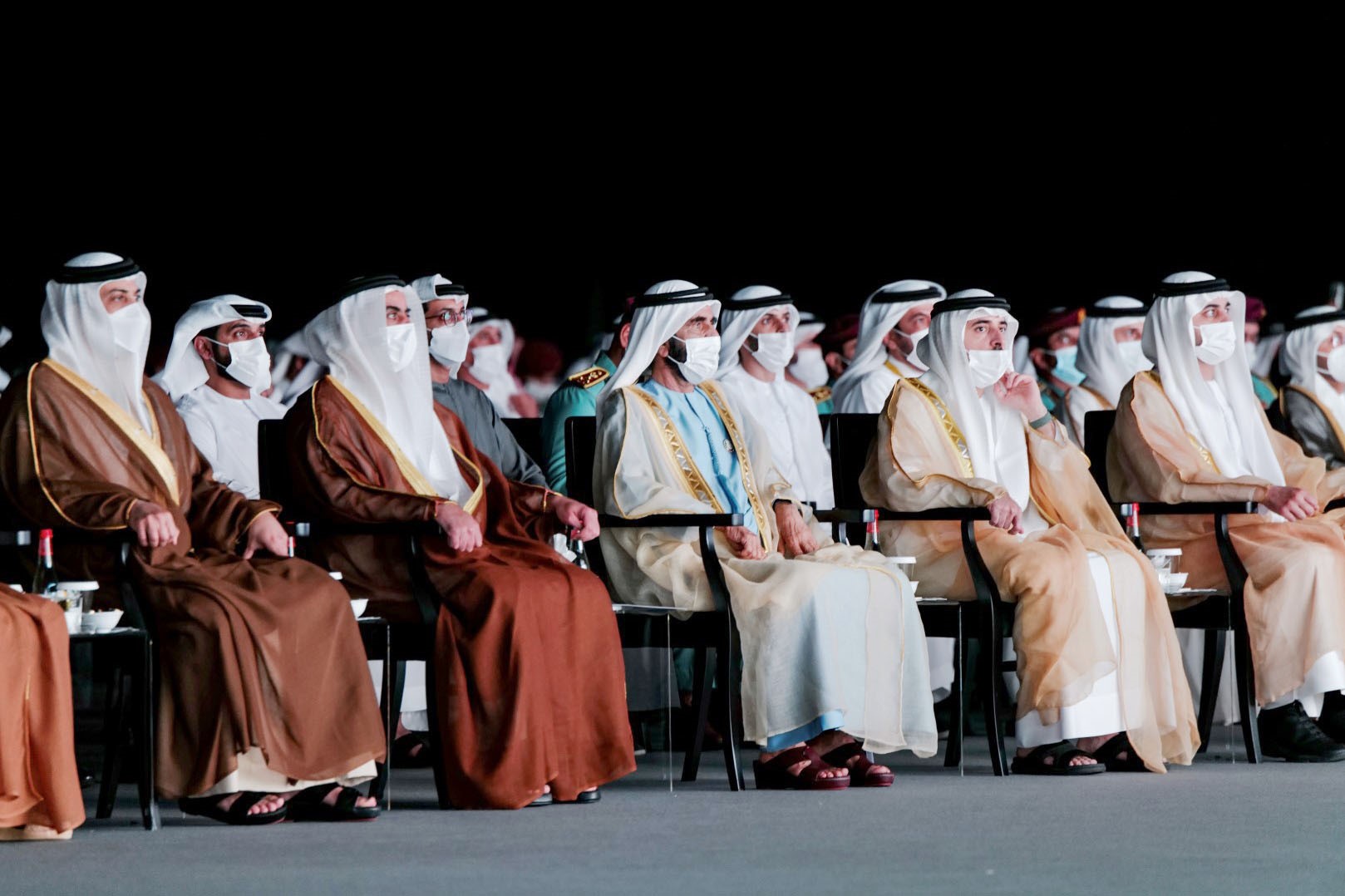 نائب رئيس الدولة يكرم الفائزين بجائزة محمد بن راشد للأداء الحكومي المتميز