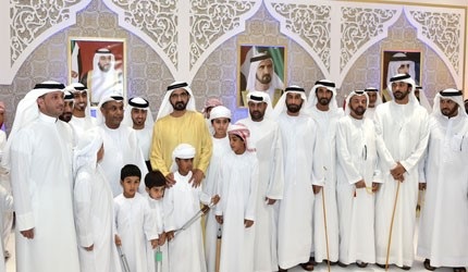 حمدان بن محمد يزور مكتب الاستثمار الأجنبي التابع لدائرة التنمية الاقتصادية بدبي