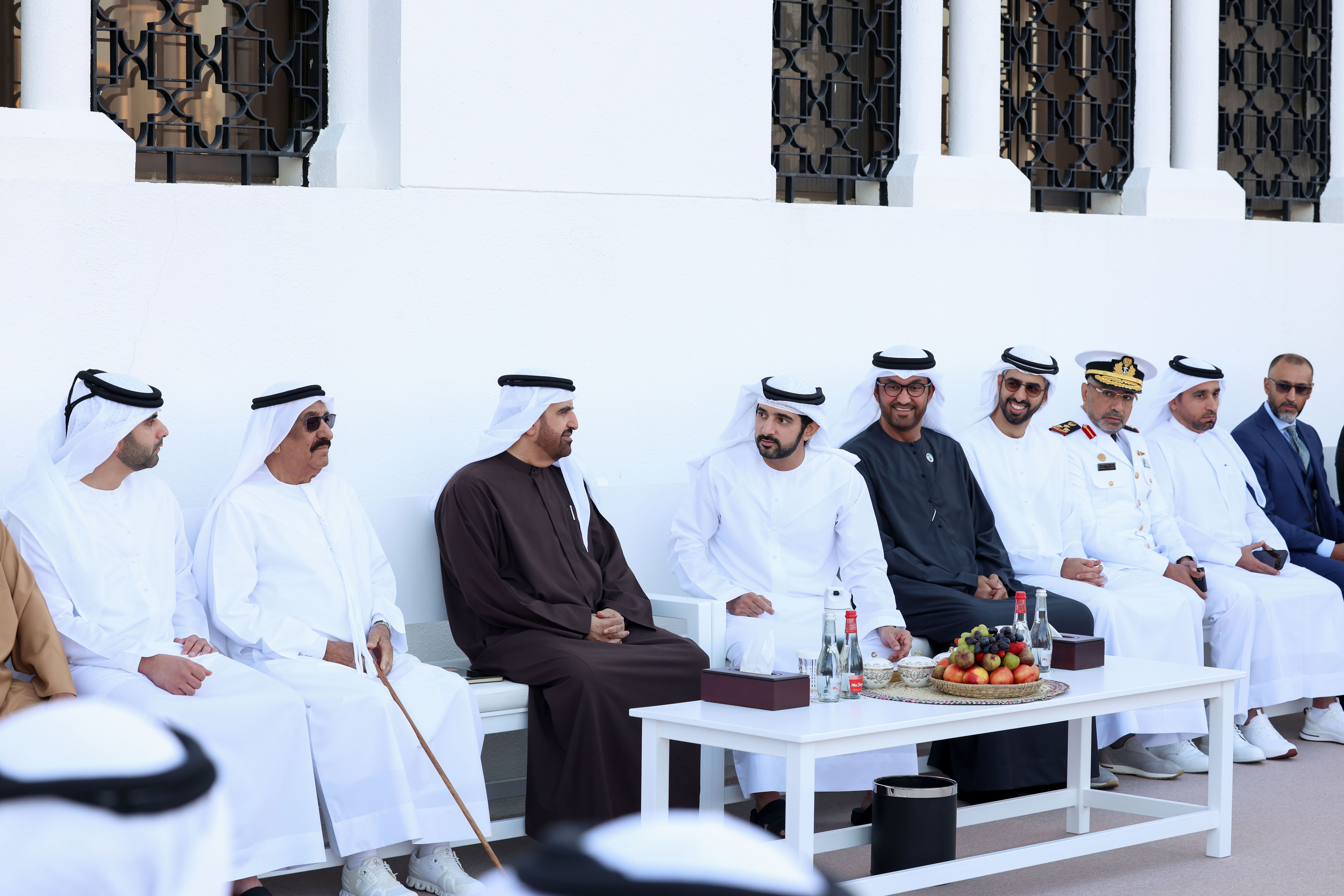 حمدان بن محمد : التجارة من الركائز الرئيسية لتنويع اقتصاد دبي