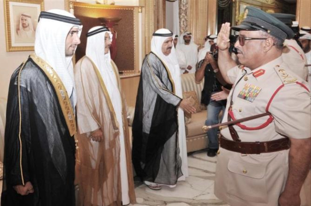 مكتوم بن محمد يفتتح معرض "الخمسة الكبار"