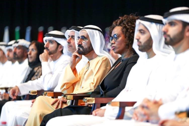 محمد بن راشد يشهد فعاليات اليوم الثاني لقمة الحكومات