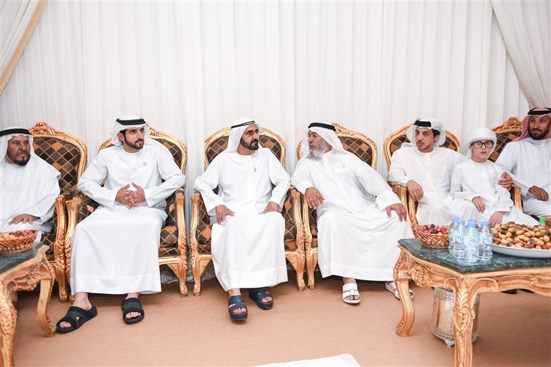 محمد بن راشد يقدم واجب العزاء في وفاة مبارك بن قران المنصوري