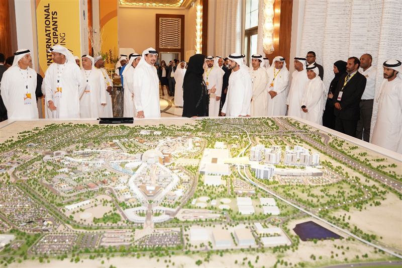حمدان بن محمد يحضر الاجتماع السنوي الدولي للمشاركين الدوليين في اكسبو دبي 2020