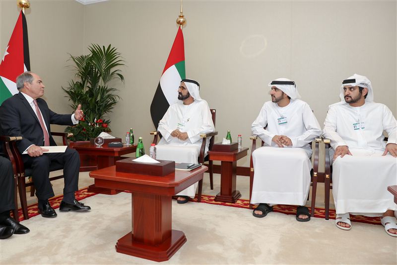 محمد بن راشد يتلقى رسالة خطية من ملك الأردن