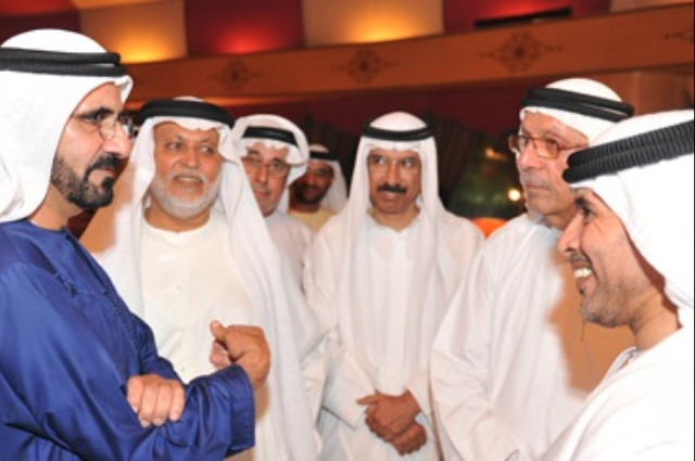 محمد بن راشد يحضر مأدبة عشاء أقامها أمير الكويت على شرف قادة دول مجلس التعاون 