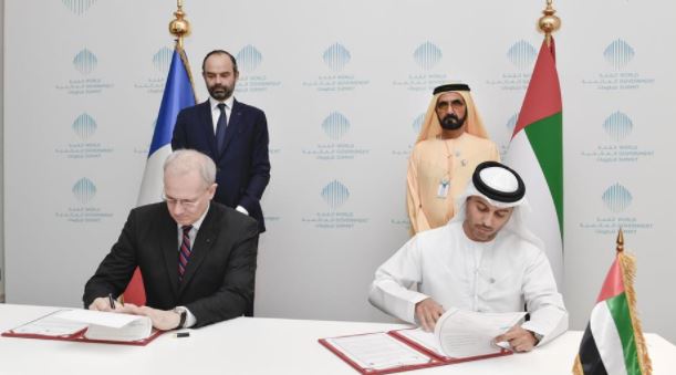 محمد بن راشد يشهد توقيع إعلان مبادئ بين وكالة الإمارات للفضاء والمركز الفرنسي للدراسات الفضائية
