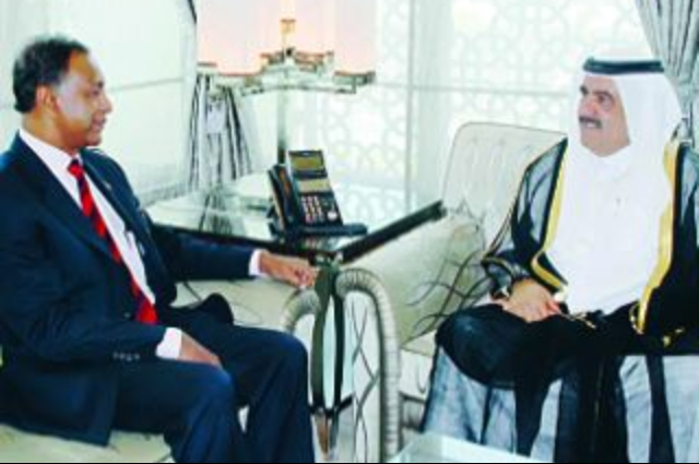 محمد بن راشد يفتتح المقر الرئيسي لبنك نور الإسلامي في دبي 