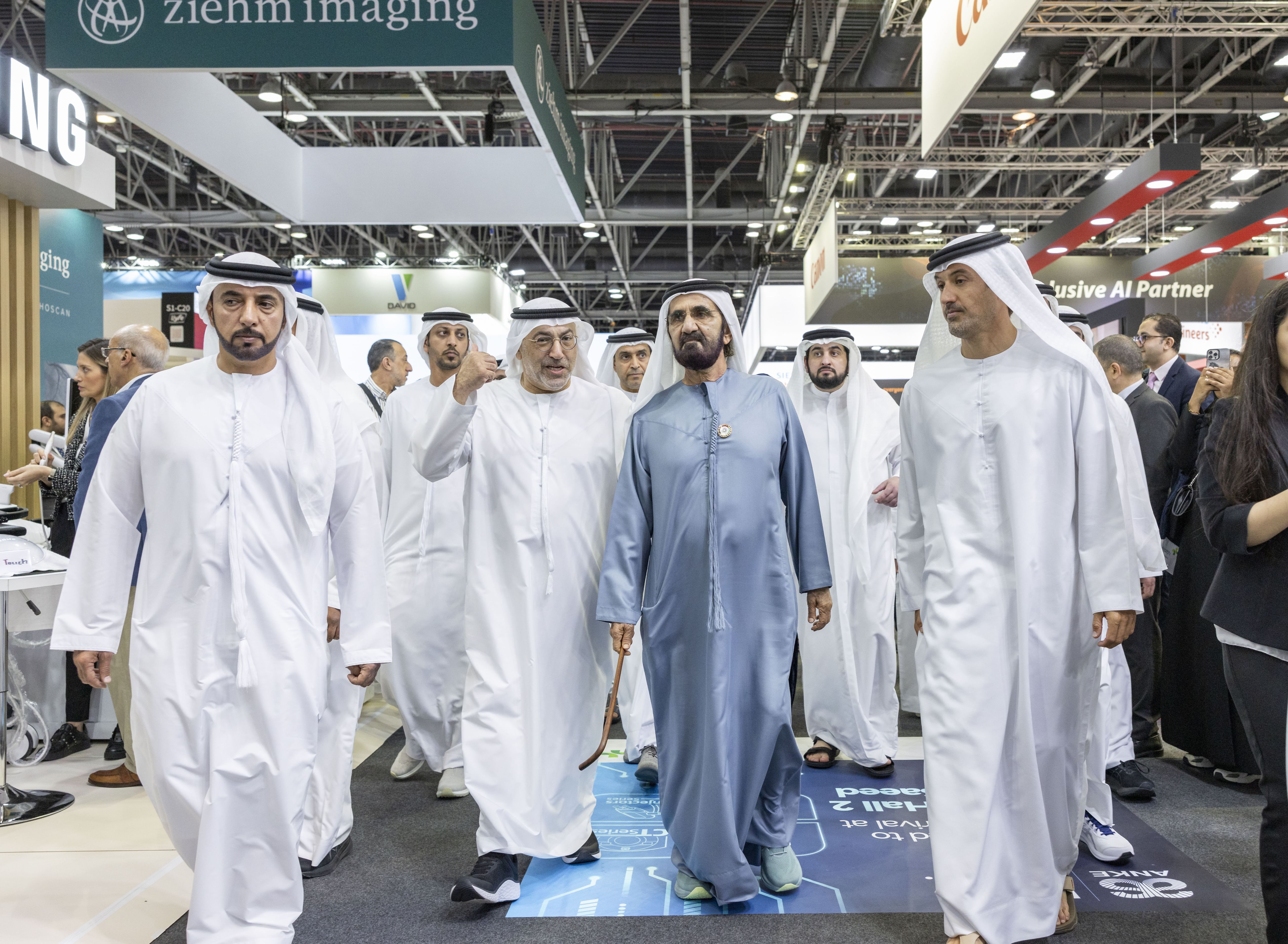 محمد بن راشد: الإمارات ملتزمة ببناء نموذج رائد للرعاية الصحية المتقدمة لضمان أفضل نوعيات الحياة لمجتمعها
