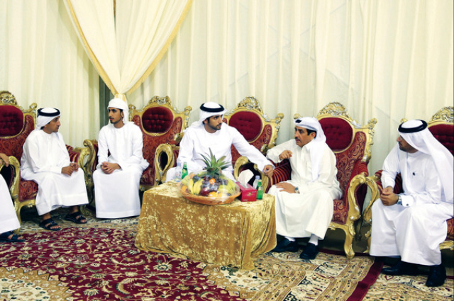 مكتوم بن محمد يفتتح معرض دبي الدولي للسيارات 2013