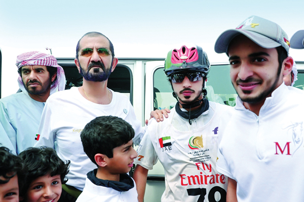 محمد بن راشد يشهد إنجاز «M7» بلقب كأس ولي عهد دبي للقدرة في سيح السلم