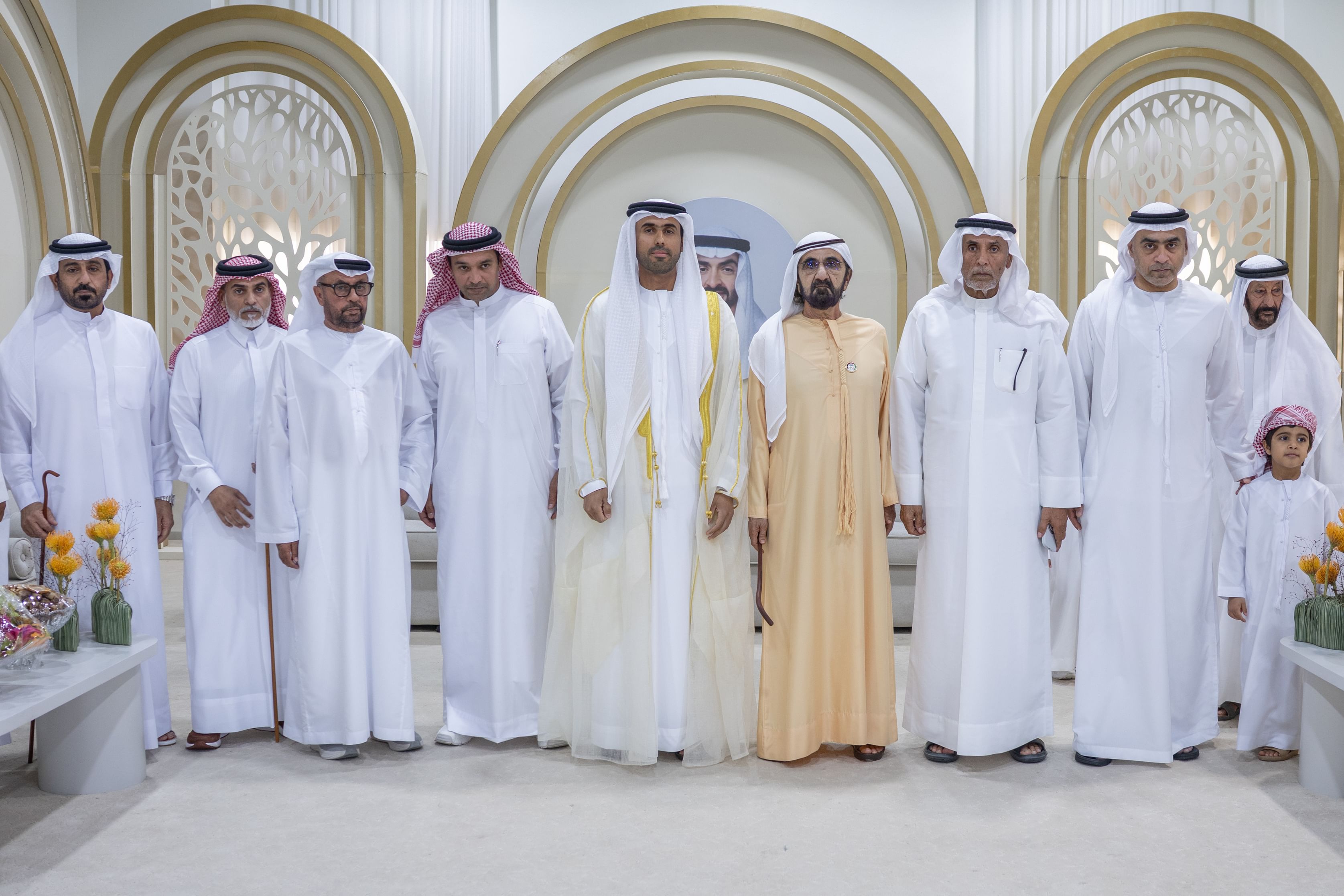 محمد بن راشد يحضر أفراح الحميري والمنصوري