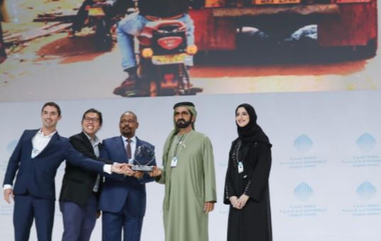 محمد بن راشد يكرم الفائزين بـ"جوائز القمة العالمية للحكومات"