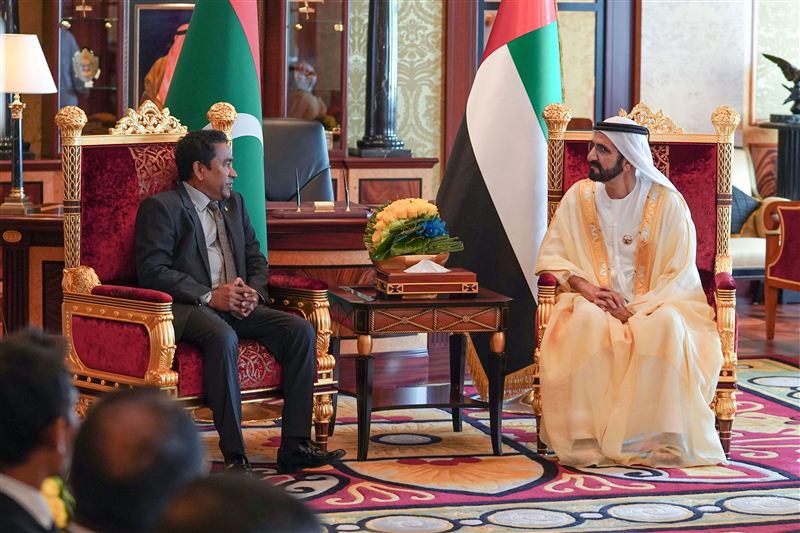 محمد بن راشد والرئيس المالديفي يبحثان تطوير العلاقات الثنائية