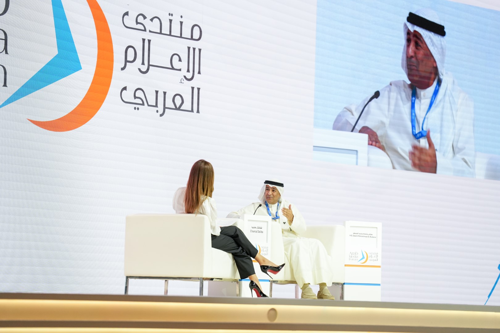 بحضور أحمد بن محمد .. أمين عام مجلس التعاون يشارك رؤاه المستقبلية أمام منتدى الإعلام العربي