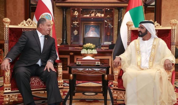 محمد بن راشد يستقيل رئيس كوستاريكا 